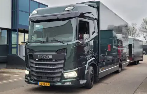 Ausgelieferter LKW DAF XF370 FA an Carlink