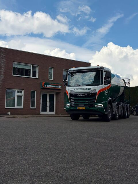Ausgelieferter LKW DAF XFC 480 FAD 10x4 an H. Dietzenbacher