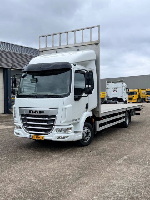 Ausgelieferter LKW DAF XB 210 12t an Tigo Transport en Pallets
